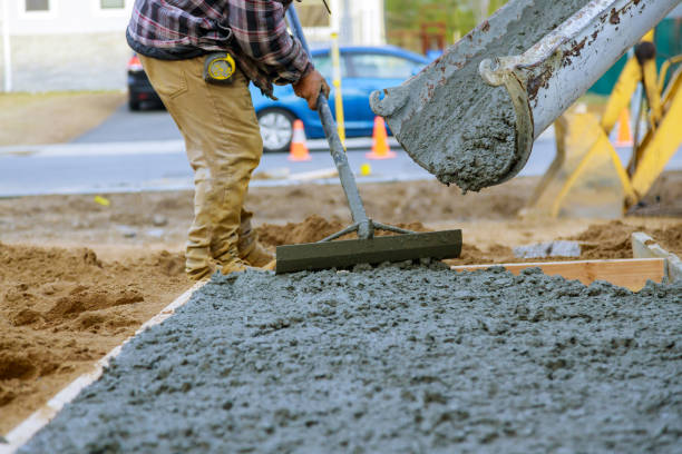 Best Concrete Sidewalk Installation in Dorr, MI